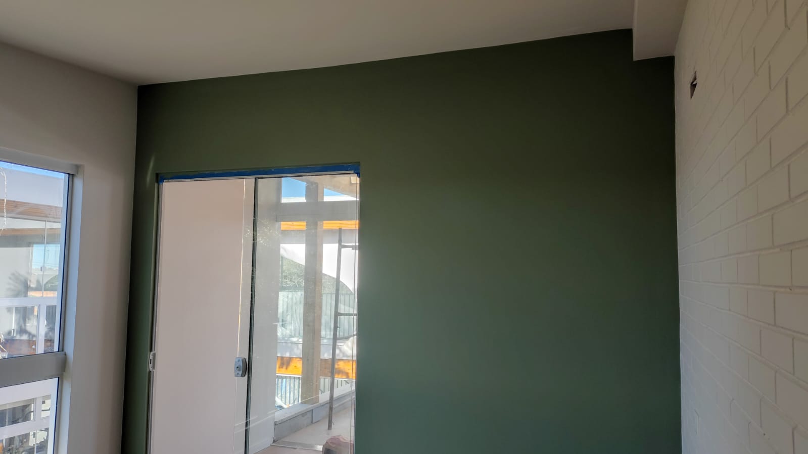 Pintura interna com parede de destaque
